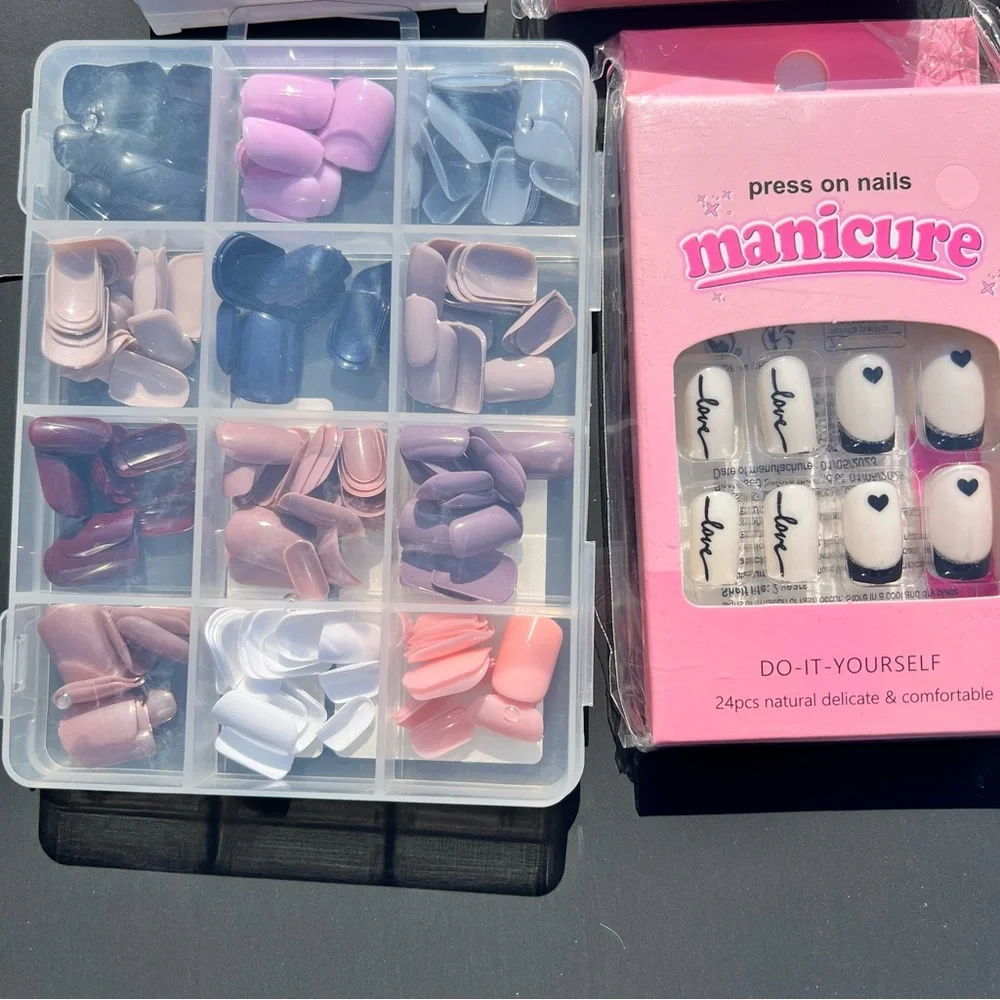 Press-On Nail Art Set - Multicolor Bundle Plus Bottle of adhesive New in Box - Picture 2 of 5